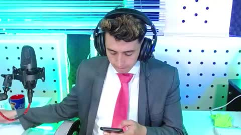 DARKO0717 online show from November 22, 2025, 3:44 pm