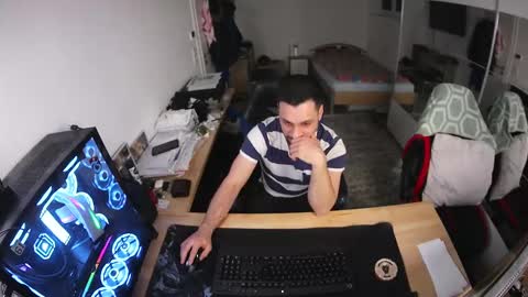 darkschneider_ online show from February 16, 2025, 11:37 pm