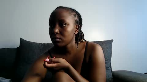 darktanqueen online show from March 5, 2025, 8:43 am