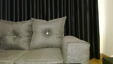 darktanqueen online show from November 24, 2025, 3:28 am