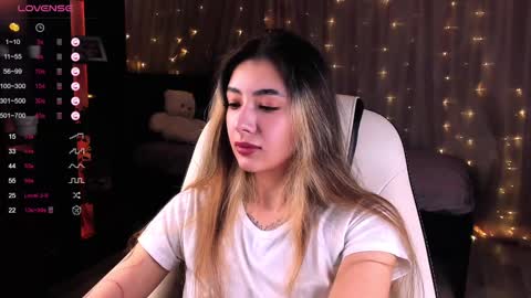 Belle online show from December 24, 2024, 4:55 am