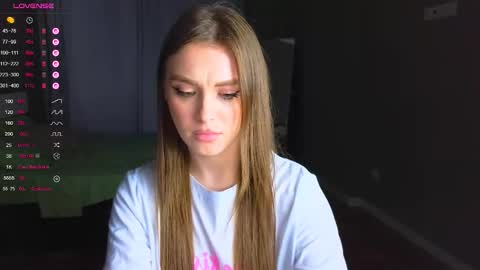 Darlina online show from November 27, 2025, 6:54 pm