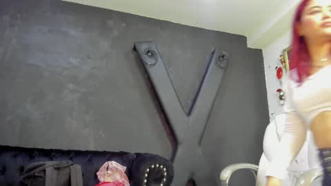 Snapshot of darlingbdsm_ chatting on January 3, 2025, 1:47 pm Darling online show from January 3, 2025, 1:47 pm