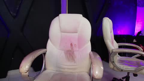 Snapshot of darlingbdsm_ chatting on January 20, 2025, 3:50 pm Darling online show from January 20, 2025, 3:50 pm