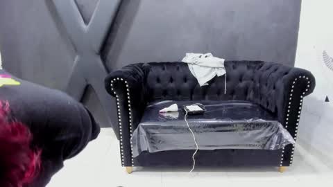Snapshot of darlingbdsm_ chatting on February 9, 2025, 1:46 pm Darling online show from February 9, 2025, 1:46 pm