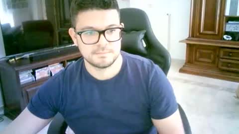 dartvader95 online show from May 18, 2026, 12:22 pm