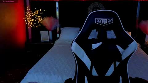 daryana_gray online show from June 1, 2026, 6:15 am