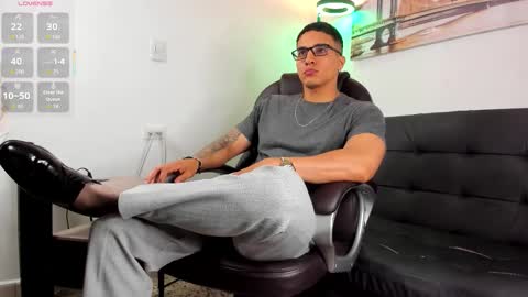 Snapshot of dash_bukoski chatting on December 16, 2025, 1:05 pm Dash online show from December 16, 2025, 1:05 pm