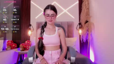 dasha_rodriguez online show from June 3, 2026, 1:57 pm