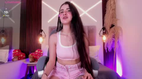 dasha_rodriguez online show from June 3, 2026, 2:33 pm
