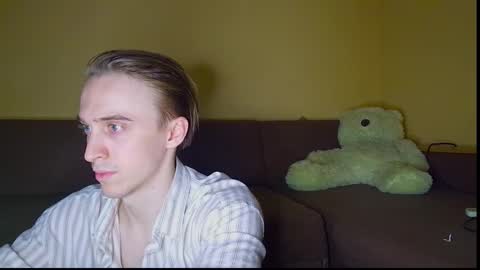 datalian online show from September 19, 2025, 5:57 pm