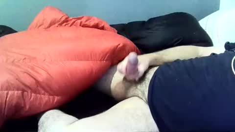 dave19704321 online show from December 22, 2025, 4:31 am