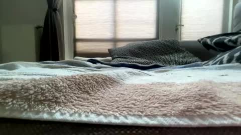 Snapshot of dave76b chatting on February 16, 2025, 3:27 pm dave76b online show from February 16, 2025, 3:27 pm