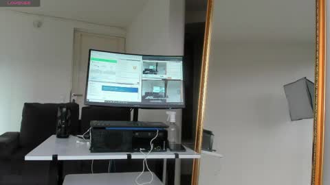 dave_hs online show from April 22, 2026, 8:21 pm