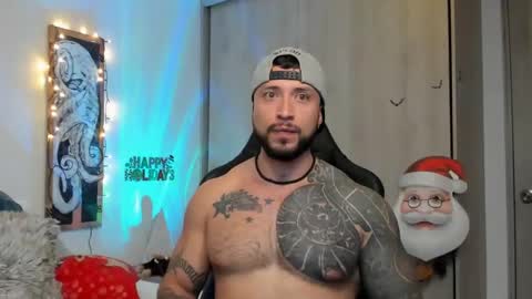 Snapshot of dave_max93 chatting on December 13, 2024, 2:21 am DAVE MAX online show from December 13, 2024, 2:21 am