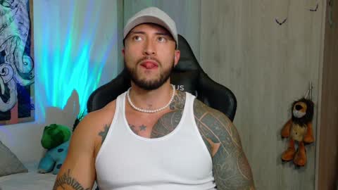 Snapshot of dave_max93 chatting on February 8, 2025, 2:58 am DAVE MAX online show from February 8, 2025, 2:58 am