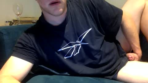 daveb709709709 online show from October 19, 2025, 3:29 am