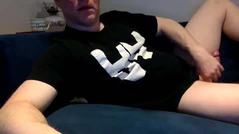 daveb709709709 online show from April 9, 2026, 2:00 am