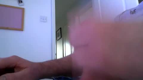 davesu12345 online show from February 7, 2025, 8:33 am