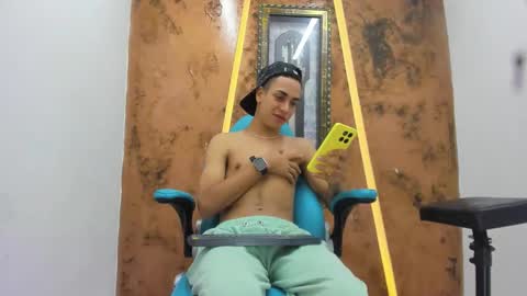 david_bigcock20 online show from February 15, 2026, 7:54 pm