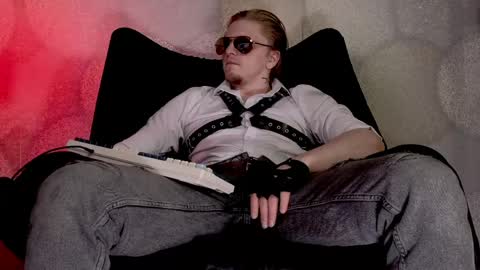 Vincente online show from March 28, 2026, 8:41 pm