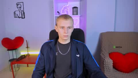 Snapshot of david_sunny chatting on November 21, 2025, 8:24 am David online show from November 21, 2025, 8:24 am