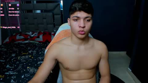 davidro030 online show from February 27, 2026, 2:33 am