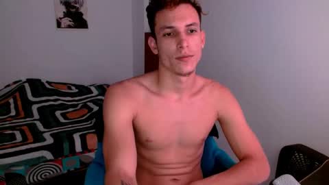 Snapshot of davidsalazar33 chatting on September 28, 2025, 12:38 am davidsalazar33 online show from September 28, 2025, 12:38 am