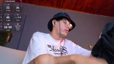 daviid_huge online show from September 11, 2025, 8:25 am