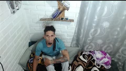 Snapshot of davils12 chatting on January 22, 2025, 7:25 am DAVILS online show from January 22, 2025, 7:25 am