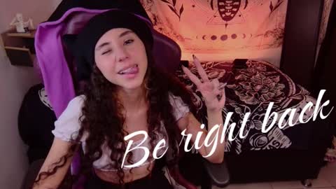 Davina online show from December 15, 2025, 4:11 pm