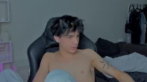 davis online show from December 17, 2024, 3:28 am