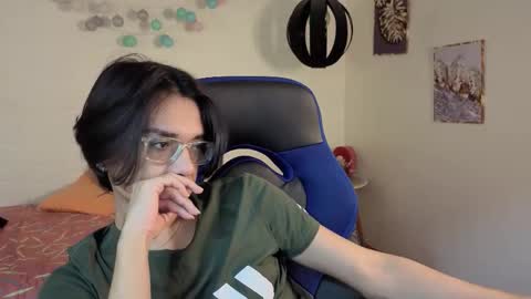 davoxer online show from December 14, 2025, 3:45 am