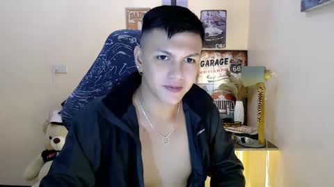 JC LOVER BOY online show from January 4, 2025, 11:17 pm