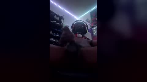 Snapshot of daxe96 chatting on December 22, 2025, 1:13 am big daddy daxe online show from December 22, 2025, 1:13 am