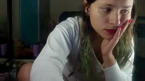 Snapshot of daya202 chatting on March 4, 2025, 9:18 am Eli online show from March 4, 2025, 9:18 am