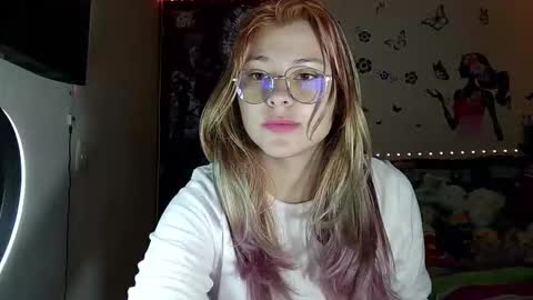 Snapshot of daya202 chatting on November 5, 2025, 3:06 am Eli online show from November 5, 2025, 3:06 am