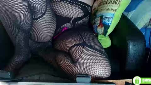 Snapshot of daya202 chatting on November 22, 2025, 9:36 pm Eli online show from November 22, 2025, 9:36 pm