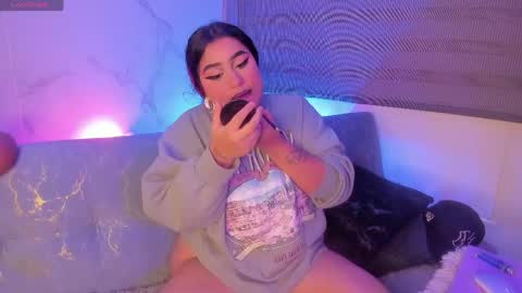 Snapshot of dayan_silva_ chatting on April 19, 2026, 11:18 pm DAYAN online show from April 19, 2026, 11:18 pm