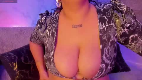 Snapshot of dayan_silva_ chatting on April 23, 2026, 12:56 am DAYAN online show from April 23, 2026, 12:56 am