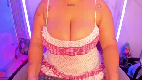Snapshot of dayan_silva_ chatting on May 21, 2026, 2:18 am DAYAN online show from May 21, 2026, 2:18 am