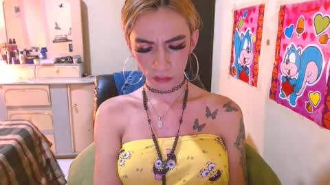 dayanna_01_ online show from February 4, 2026, 7:31 pm