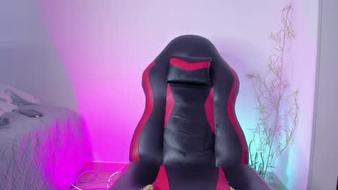 dayner_fox online show from April 10, 2026, 11:42 pm