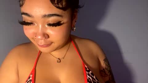 dayqueen1 online show from May 10, 2026, 12:32 pm