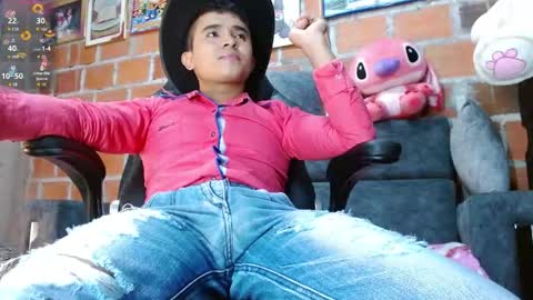 dayro_dduran online show from March 14, 2026, 8:03 pm