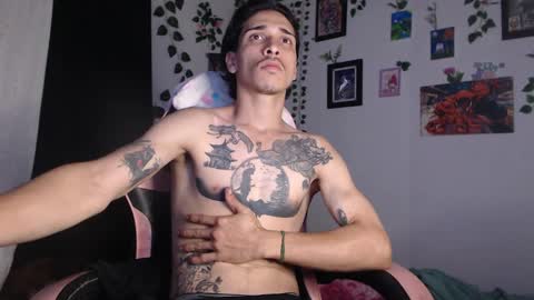 dazzayy online show from February 13, 2025, 12:57 am