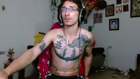 dazzayy online show from April 1, 2026, 5:41 am