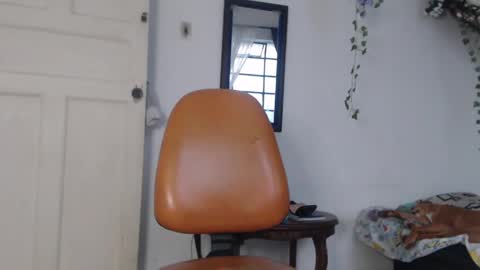 Snapshot of dazzayyy chatting on May 3, 2026, 12:11 pm dazzayy online show from May 3, 2026, 12:11 pm