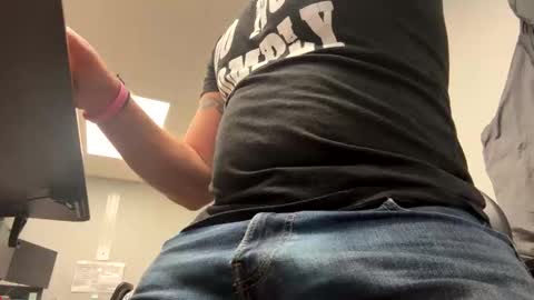 dblum75 online show from March 18, 2026, 10:29 am