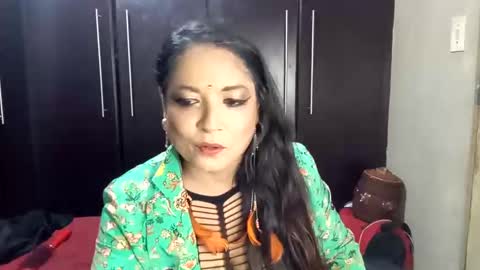 dbnpoizn online show from December 26, 2024, 7:38 pm